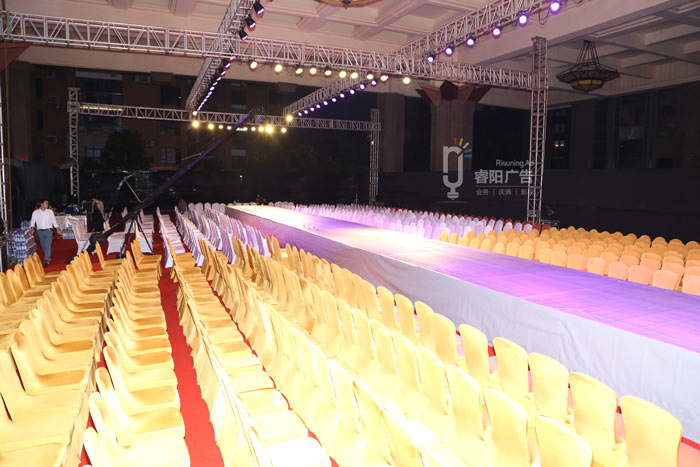 在活動(dòng)現(xiàn)場(chǎng)安裝燈光和音響時(shí)的常見問題