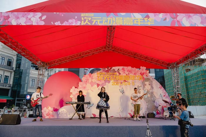 應(yīng)聘求職活動(dòng)策劃自薦信范文